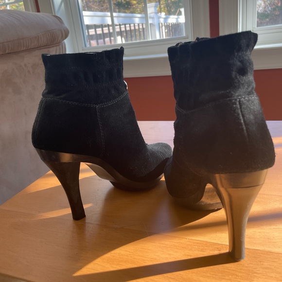 Michael Kors suede booties. - Picture 2 of 4